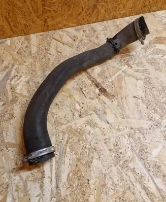 Peugeot 3008 II Intercooler hose/pipe 9820100680