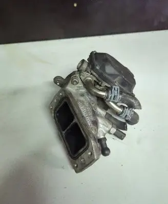 Volkswagen Golf VII Throttle valve 04L128063P