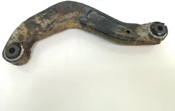 Rear control arm