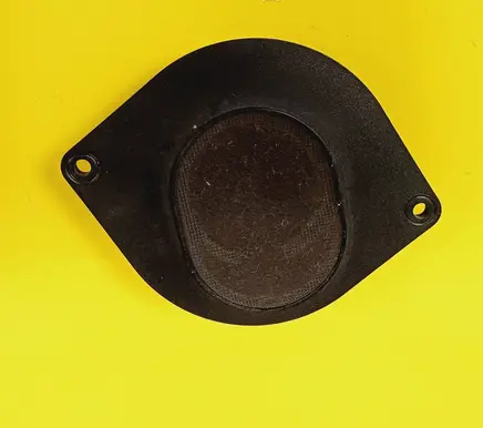 Front door high frequency speaker
