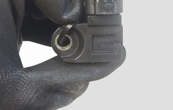 BMW 1 E81 E87 Crankshaft position sensor 780474201