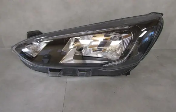 Ford Focus Headlight/headlamp MX7B13E015CE