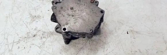 Audi A3 S3 8V Vacuum pump 06K145100B