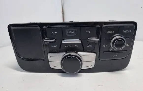Head unit multimedia control