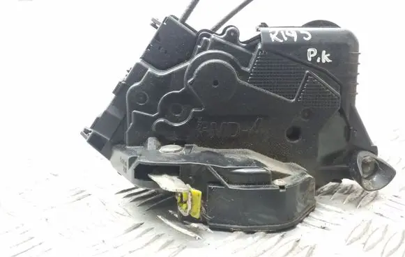 Toyota Prius (XW20) Front door lock