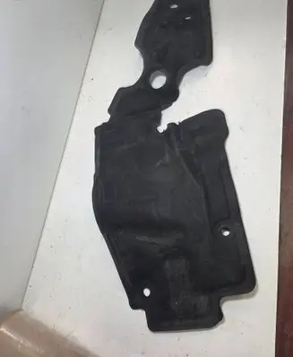 BMW 8 G15 Fender foam support/seal 7435707