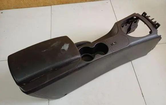 Nissan Qashqai Center console 96910JD000