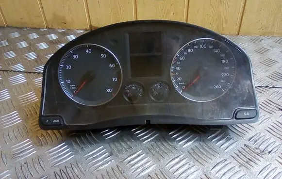Volkswagen Golf V Speedometer (instrument cluster) 1K0920851N
