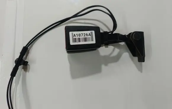 Citroen C5 Middle seatbelt buckle (rear) 