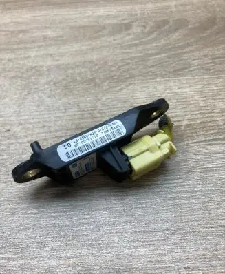 Honda CR-V Airbag deployment crash/impact sensor 77970SDNA812M1