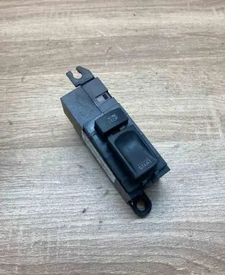 Audi A8 S8 D3 4E Engine start stop button switch 4E1905217A 5WK45063
