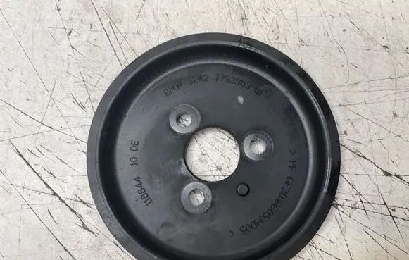 BMW 3 E90 E91 Power steering pump pulley 7793983