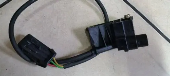 Opel Astra G Camshaft position sensor 90412795 1659