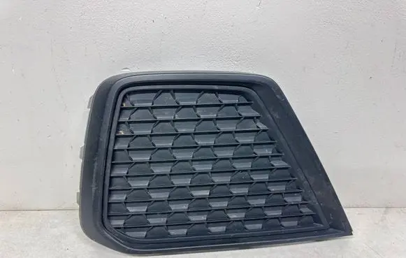 Audi A1 Front bumper lower grill 82A807682F 82A807682 1880238