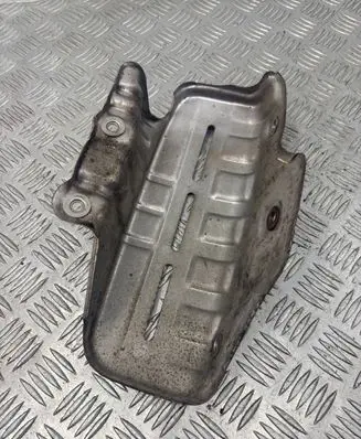 Volkswagen PASSAT B7 Heat shield in engine bay 03C253041