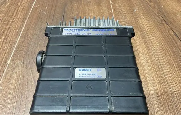 Mercedes-Benz E W124 Engine control unit/module 0065454332 0285007020