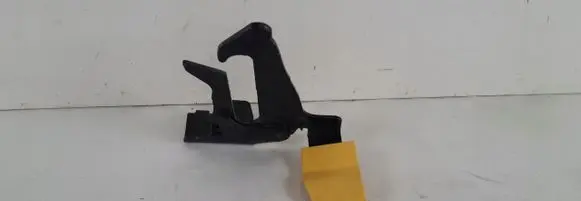 Volvo XC40 Engine bonnet/hood lock/latch loop/hook 32244037