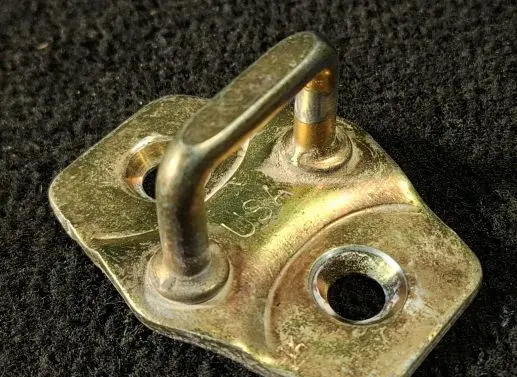 Jeep Grand Cherokee (WJ) Front door lock loop/hook striker 