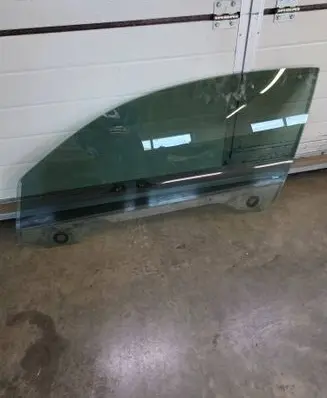 BMW 4 F32 F33 Front door window/glass (coupe)