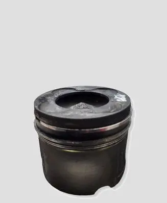 BMW 5 E60 E61 Piston M47