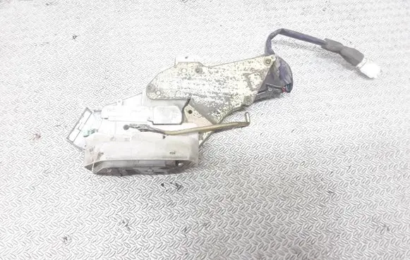 Suzuki Liana Rear door lock