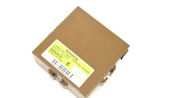 Lexus GS 250 350 300H 450H Rear brake EMF control unit/module 15181110840 8905030050