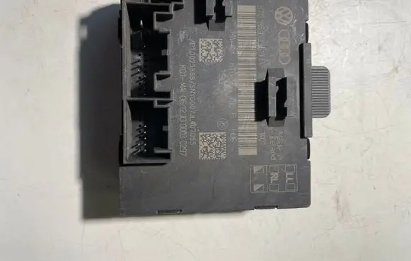 Audi A4 S4 B8 8K Door control unit/module 8T0959795N
