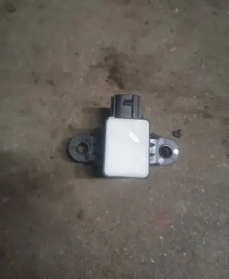 Hyundai Ioniq Airbag deployment crash/impact sensor