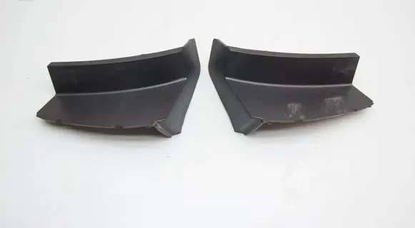Rear/tail light trim molding