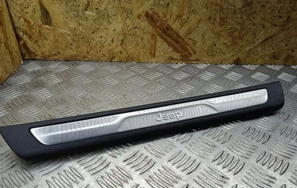 Jeep Grand Cherokee Other sill/pillar trim element 1NC80DX9AB