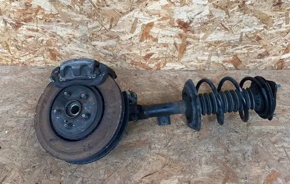 Toyota RAV 4 (XA50) Front wheel hub spindle knuckle