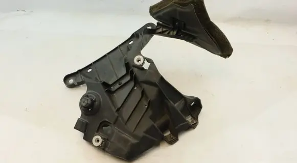 BMW X6M F86 Fender mounting bracket 7294543 7328275