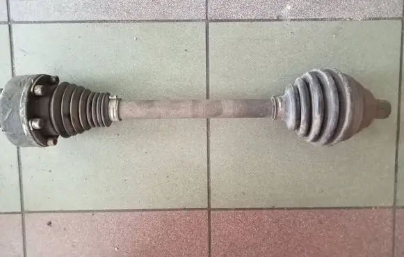 Volkswagen Touran I Front driveshaft 000