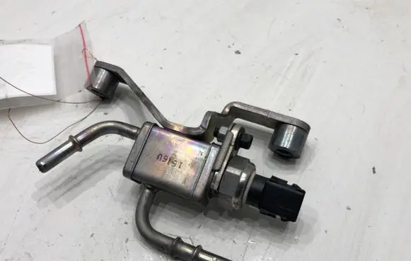 Toyota Yaris Cross Fuel pressure sensor 8945833041