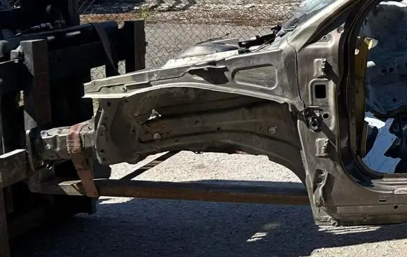 Volvo V70 Front quarter panel 