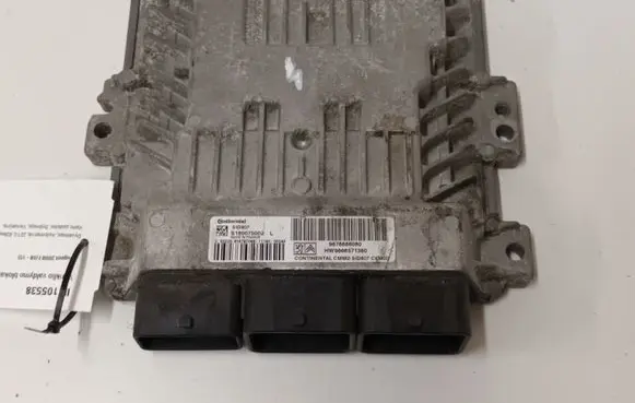 Peugeot 3008 I Engine control unit/module 9678686080 9666571380