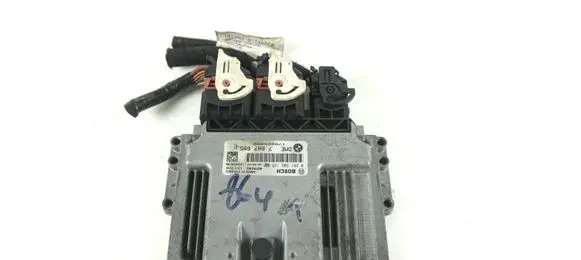 Mini One - Cooper Coupe R56 Engine control unit/module ECU 0261S06125 DME