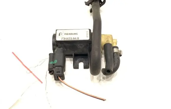 Citroen C5 Fuel pressure regulator 701633040