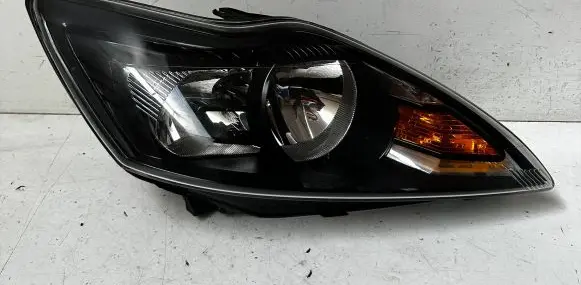 Ford Focus Headlight/headlamp 8M5113W029CF 11802
