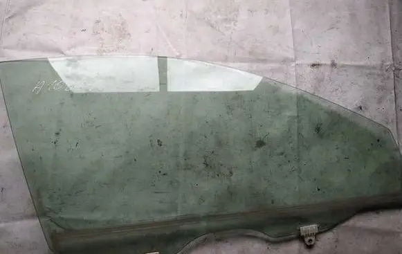 Nissan Murano Z50 Front door window glass four-door as2