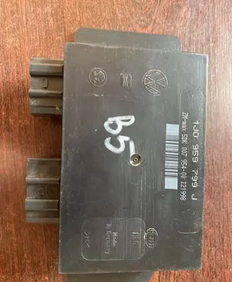 Volkswagen PASSAT B5 Comfort/convenience module 1C0959799J