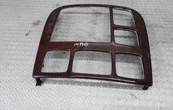 Mercedes-Benz S W220 Radio/GPS head unit trim 