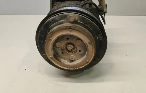 Volvo S60 Air conditioning (A/C) compressor (pump) 8708581
