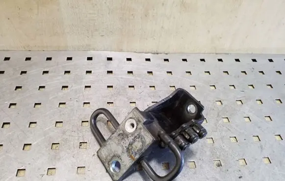 Audi A3 S3 A3 Sportback 8P Front door upper hinge 8E0831412E