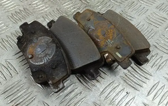 Hyundai Ioniq 5 Brake pads (rear) 