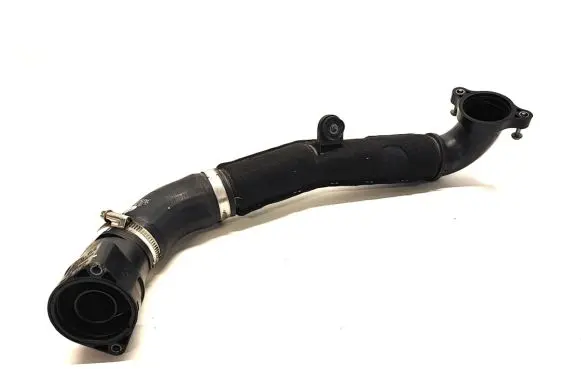 Volkswagen Arteon Intercooler hose/pipe 04L131111M