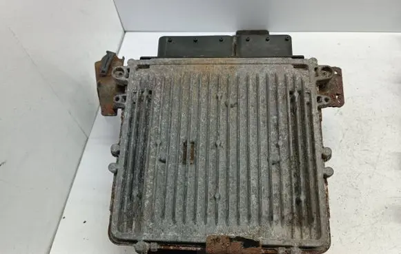 Jeep Grand Cherokee (WK) Engine control unit/module P05187180AA 1039S16338 0281013640