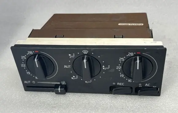 Volvo 850 Climate control unit 9166549