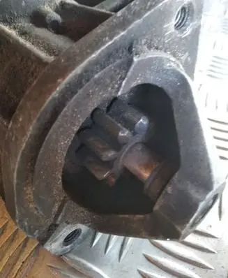 Nissan Serena Starter motor 9000331430