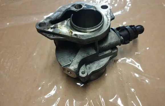 Nissan Qashqai Valve vacuum 8200521381